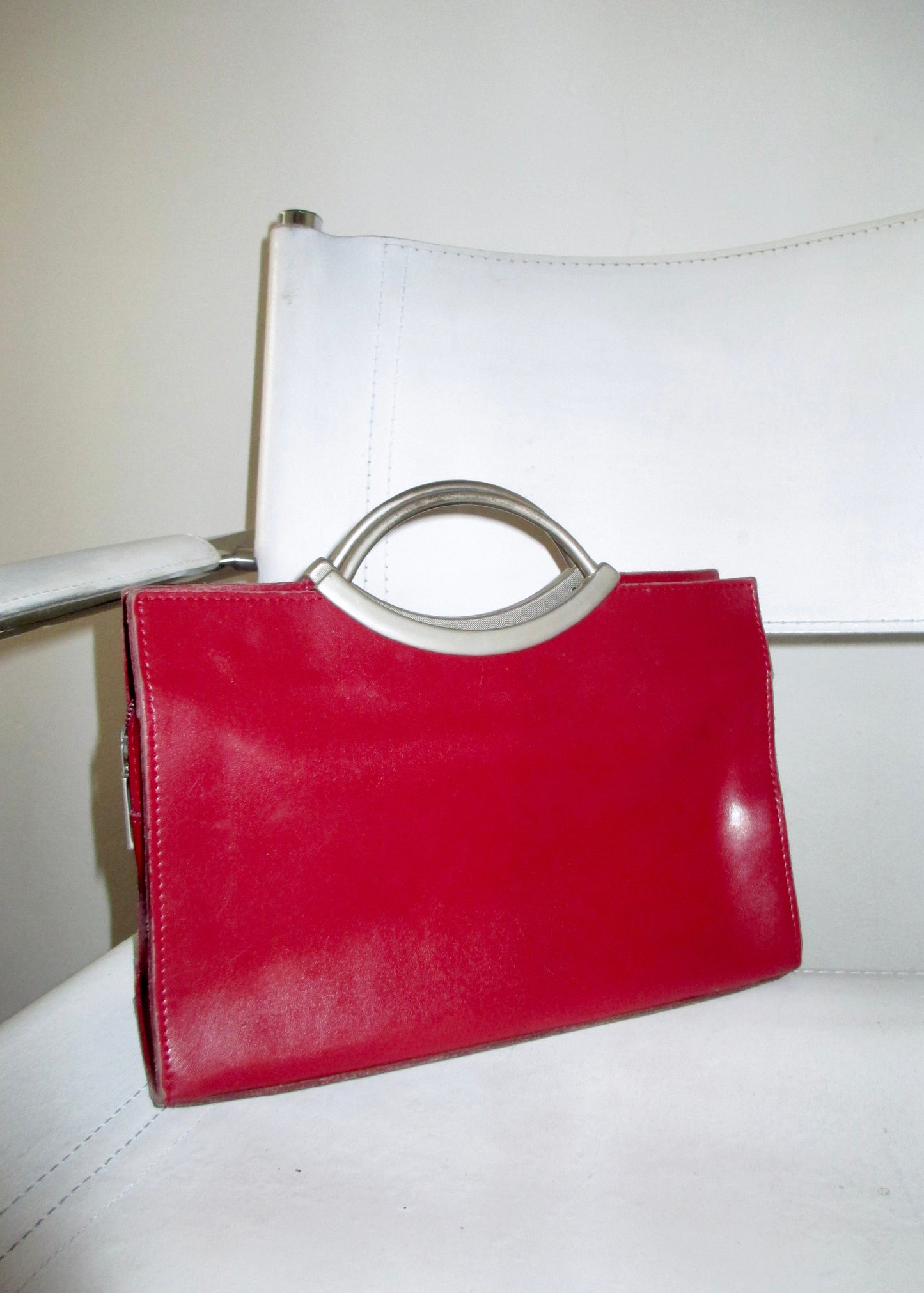 RED LEATHER BAG close up bauhaus chair vintage