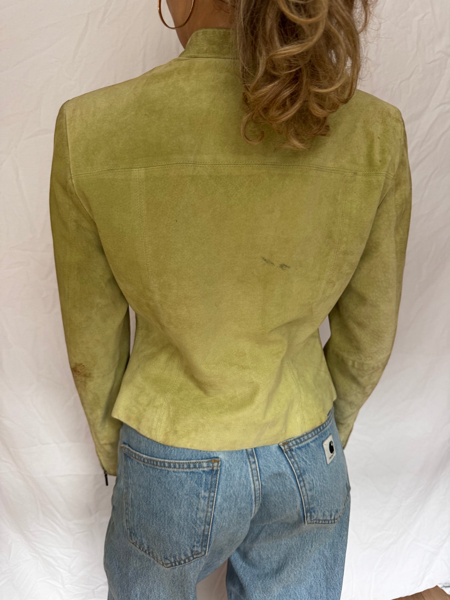 close_up_pistachio_green_vintage_jacket 2 carhartt jeans