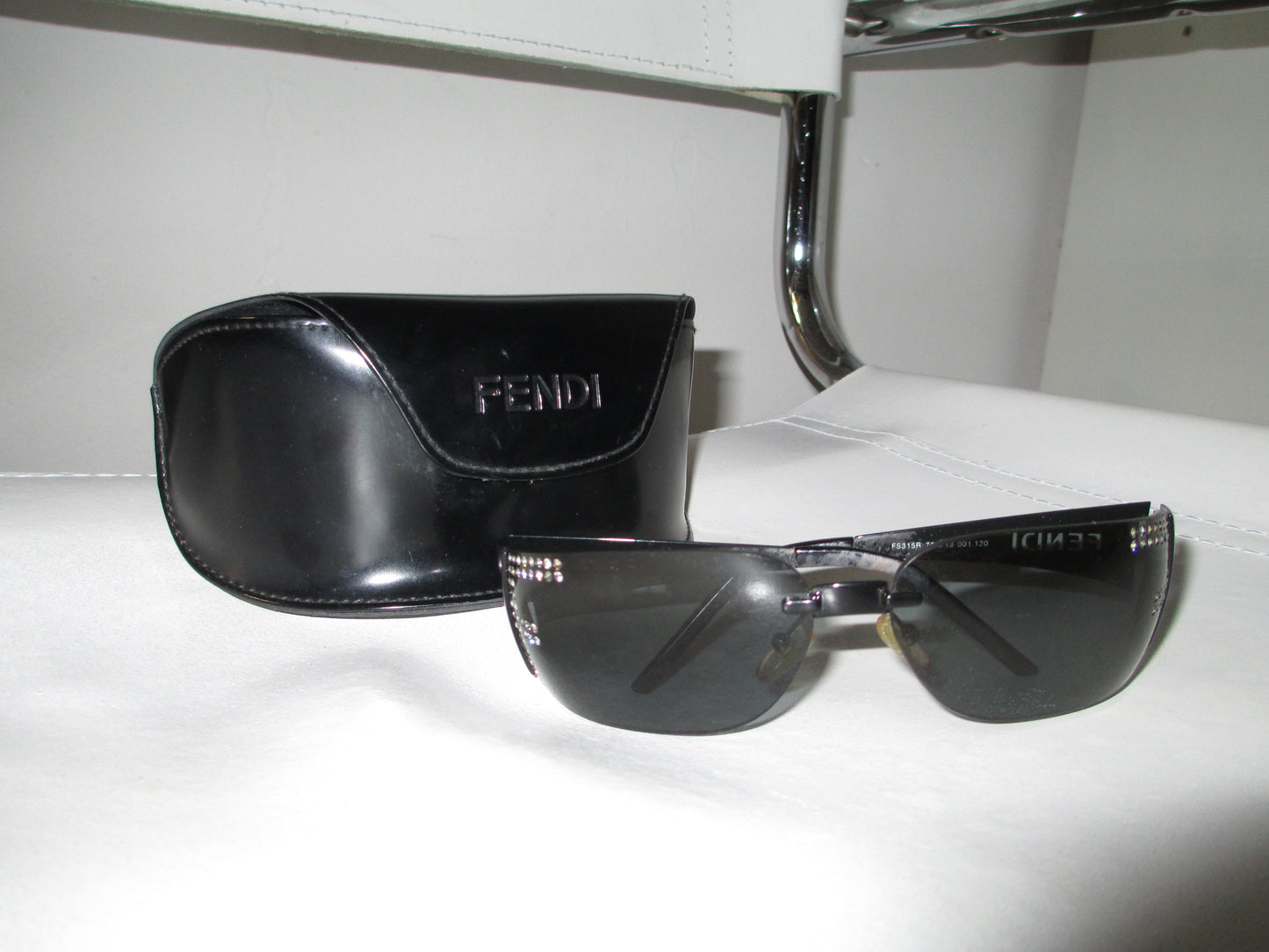 vintage sunglasses fendi 2yk designer with rhinestones with case