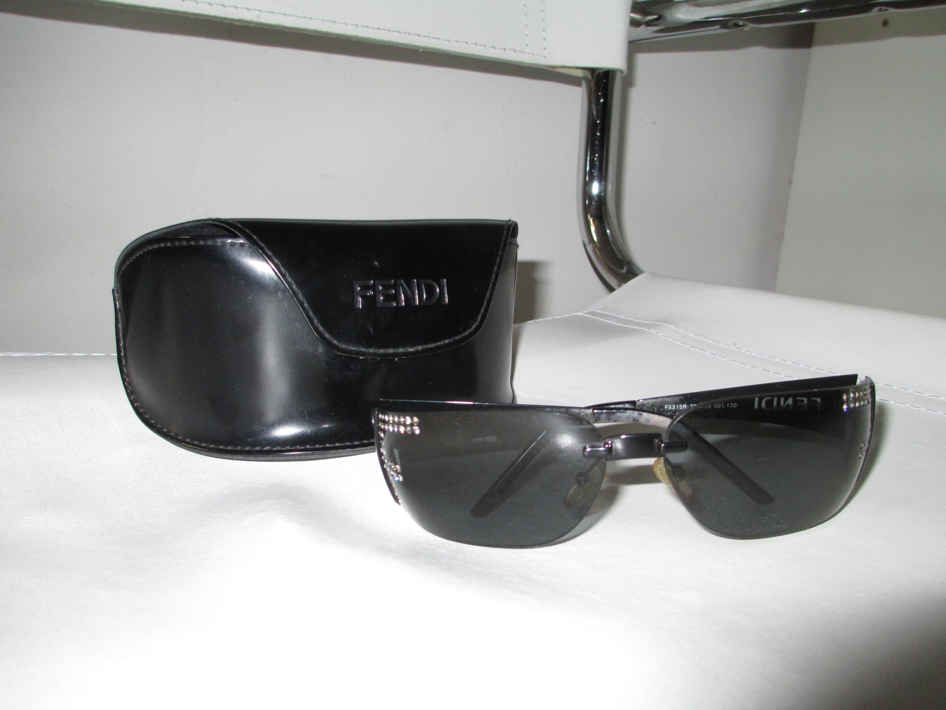 vintage sunglasses fendi 2yk designer with rhinestones with case